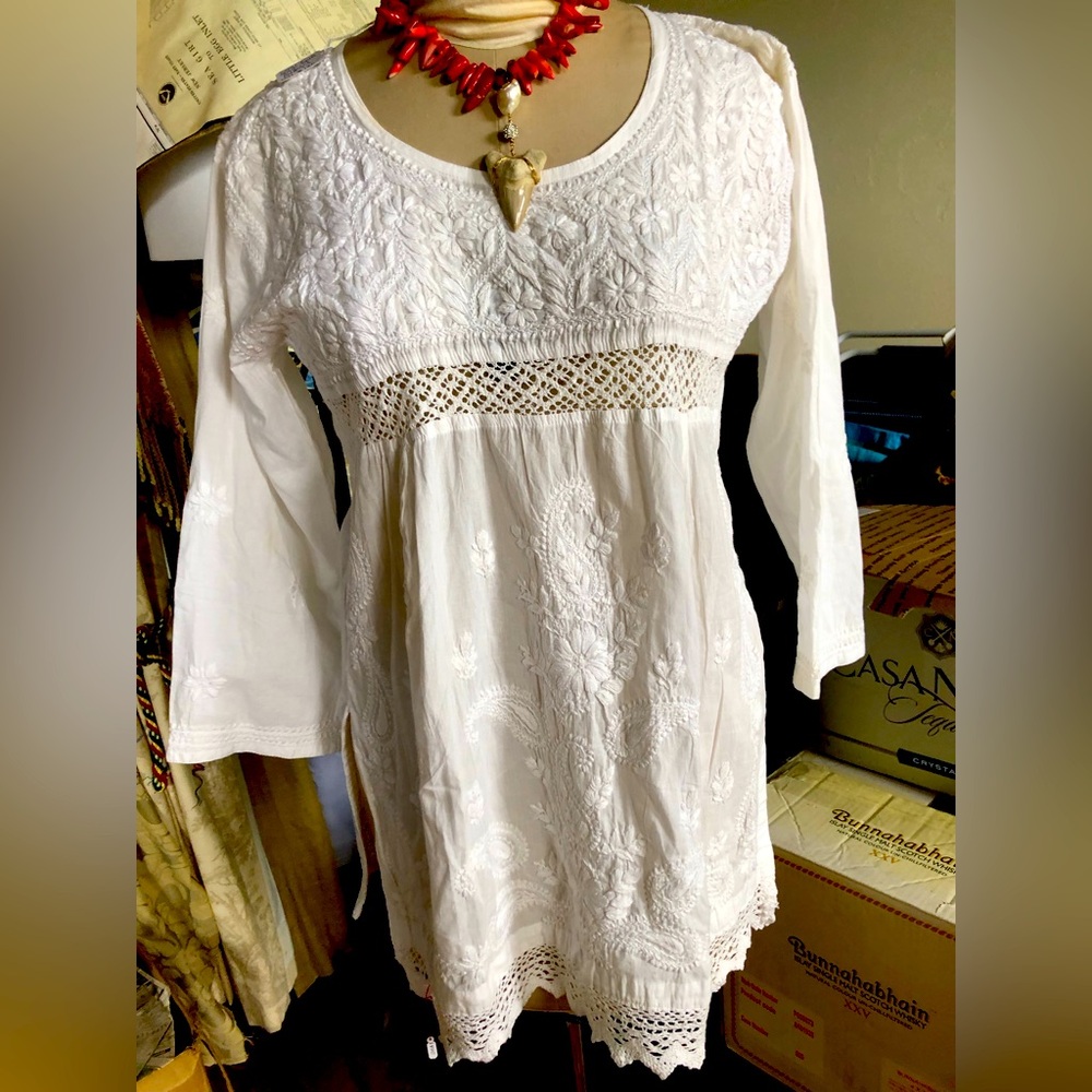 Shubham Women’s white cotton embroidered long sleeve blouse. Never worn. XL.